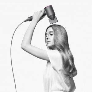 Фен Dyson Supersonic HD03 с 4 насадками в дорожном чехле и расческами