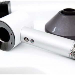 Фен Dyson Supersonic HD01 цвет белый с чехлом для хранения